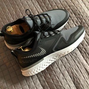 Nike Odyssey React Shield 2 Men 11 NWOB